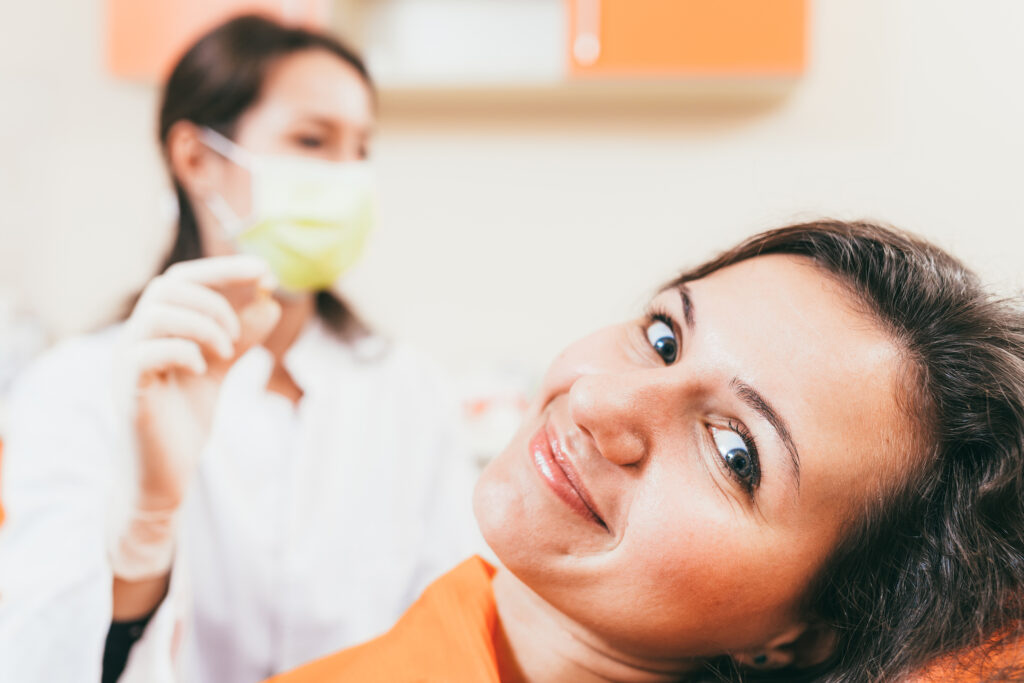 Patient less anxious at periodontist after tooth extraction